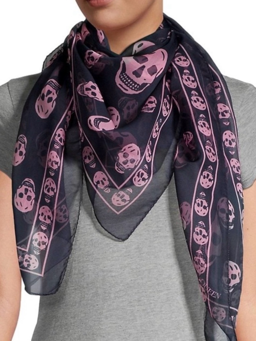 Alexander McQueen Skull 100% Silk Scarf Handkerchief Designer Wrap Neckerchief
